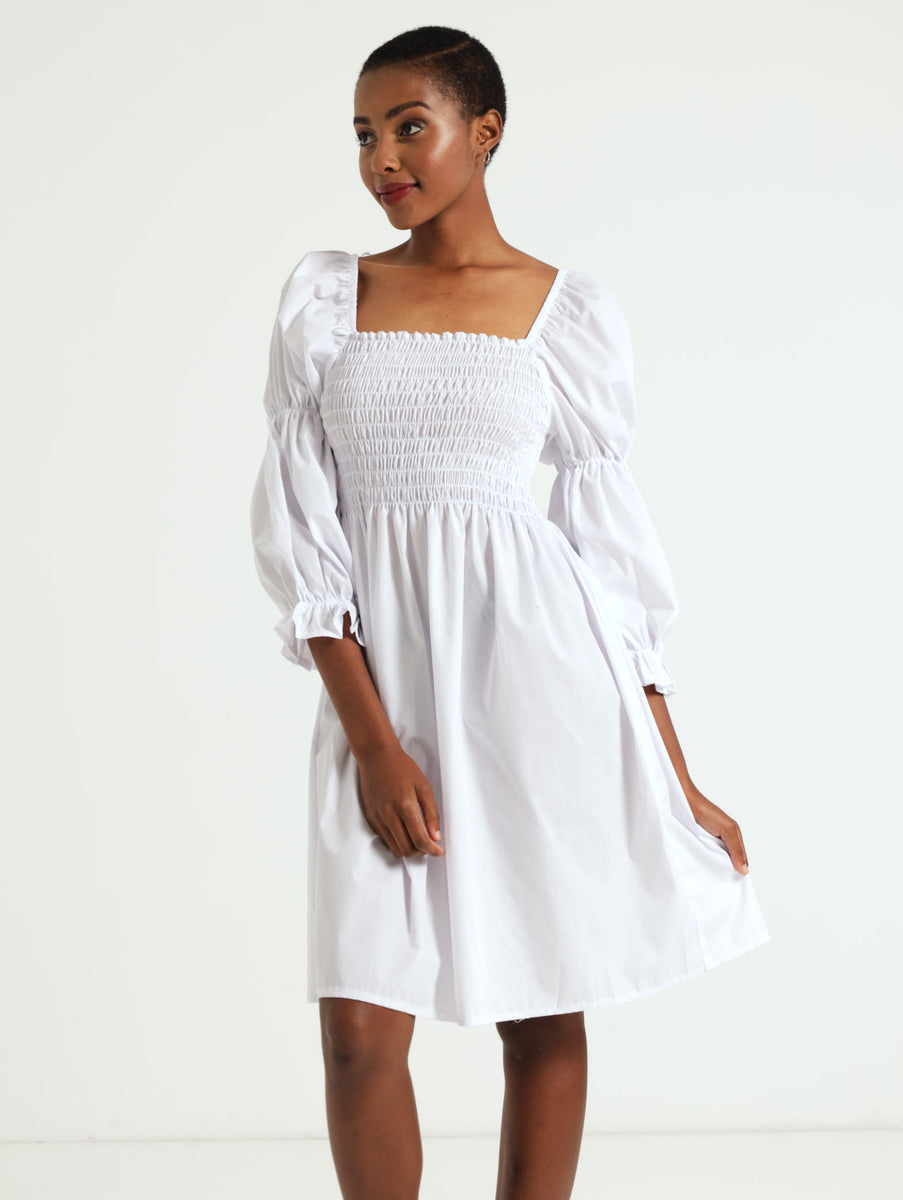 042052○ ESSAY OVERSIZED COLLAR LESS COAT（Shirred Bodice