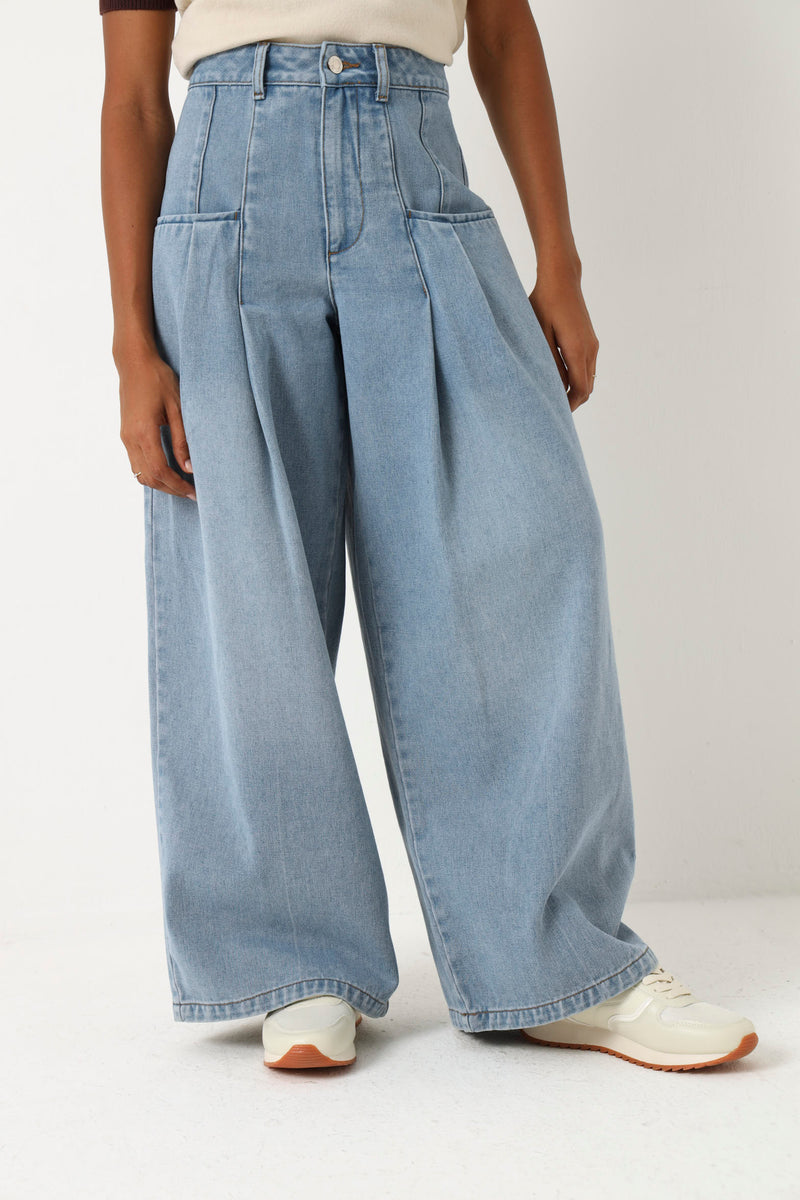 Exaggerated Pleat Pocket Wide Leg Jean - Stonewash – LEGiT