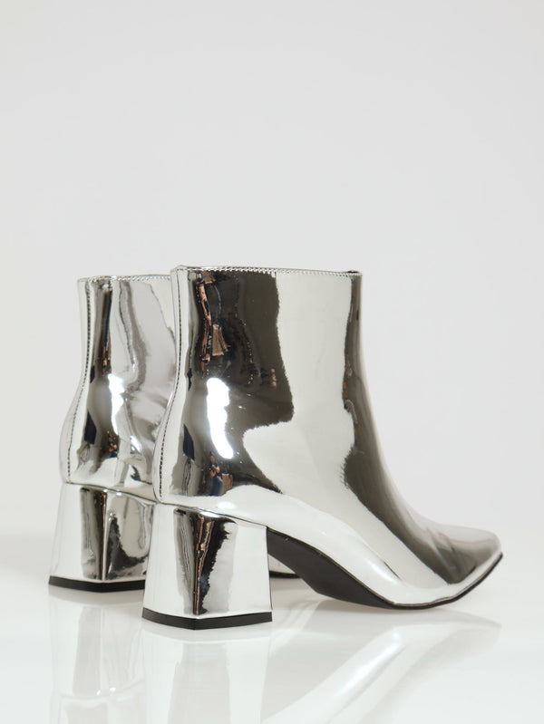 Heeled Ankle Metallic Pointy Boot - Silver – LEGiT