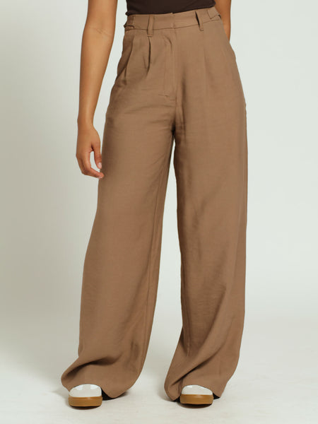 パンツ argue BUFFY VINTAGE PANTS DARK CAMEL argue BUFFY VINTAGE PANTS DARK CAMEL