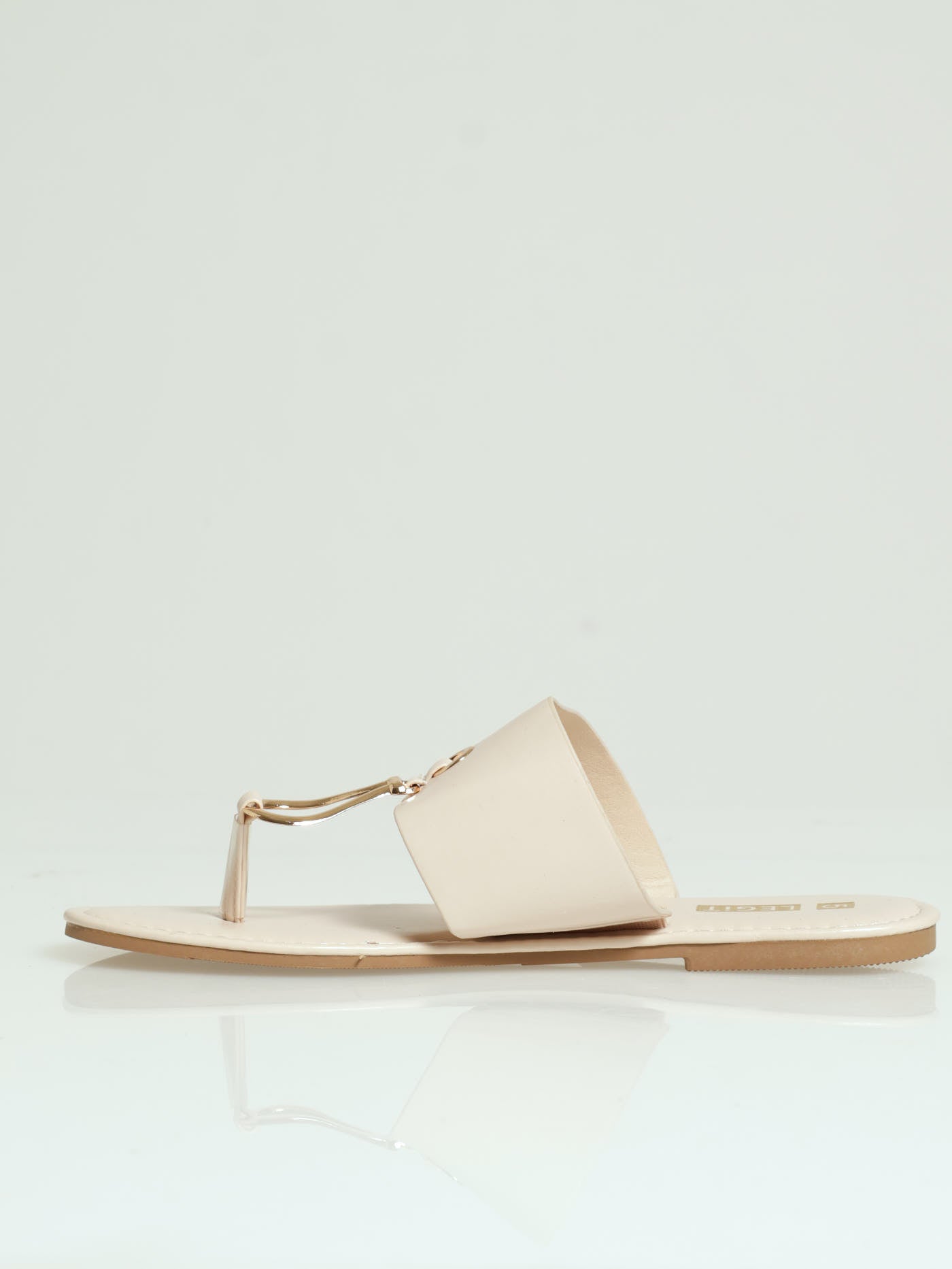 One String Sandlas Flat One Strap Thong Sandal With Shaped Toe Trim - Cream – LEGiT
