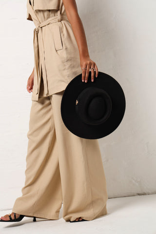 Bee Trim Felt Boater Hat - Black