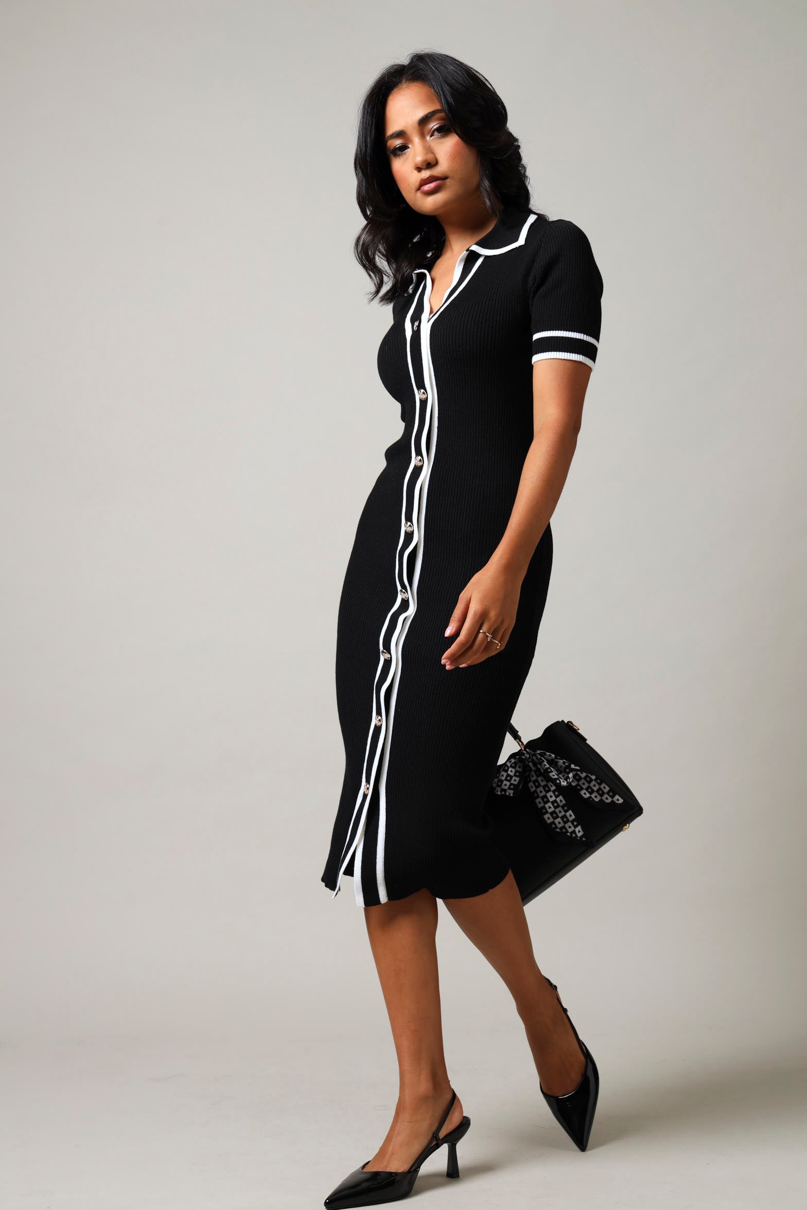 Short Sleeve Knitwear Dress - Black/White – LEGiT