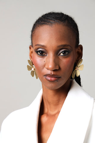 Half Daisy Statement Earring - Gold