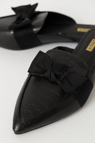 Fabric Bow Pointy Push In Mule- Black