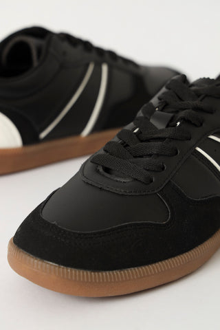 Retro Paneled Sneaker - Black