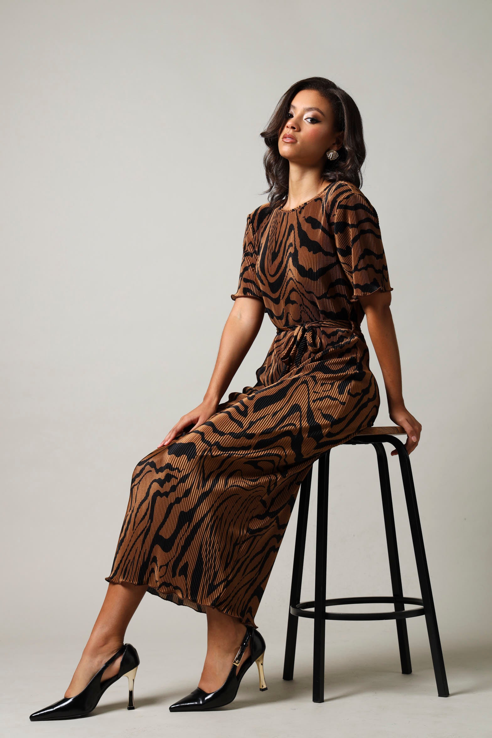 Short Sleeve Bodycon Belt Tie Dress - Black/Brown  LEGiT