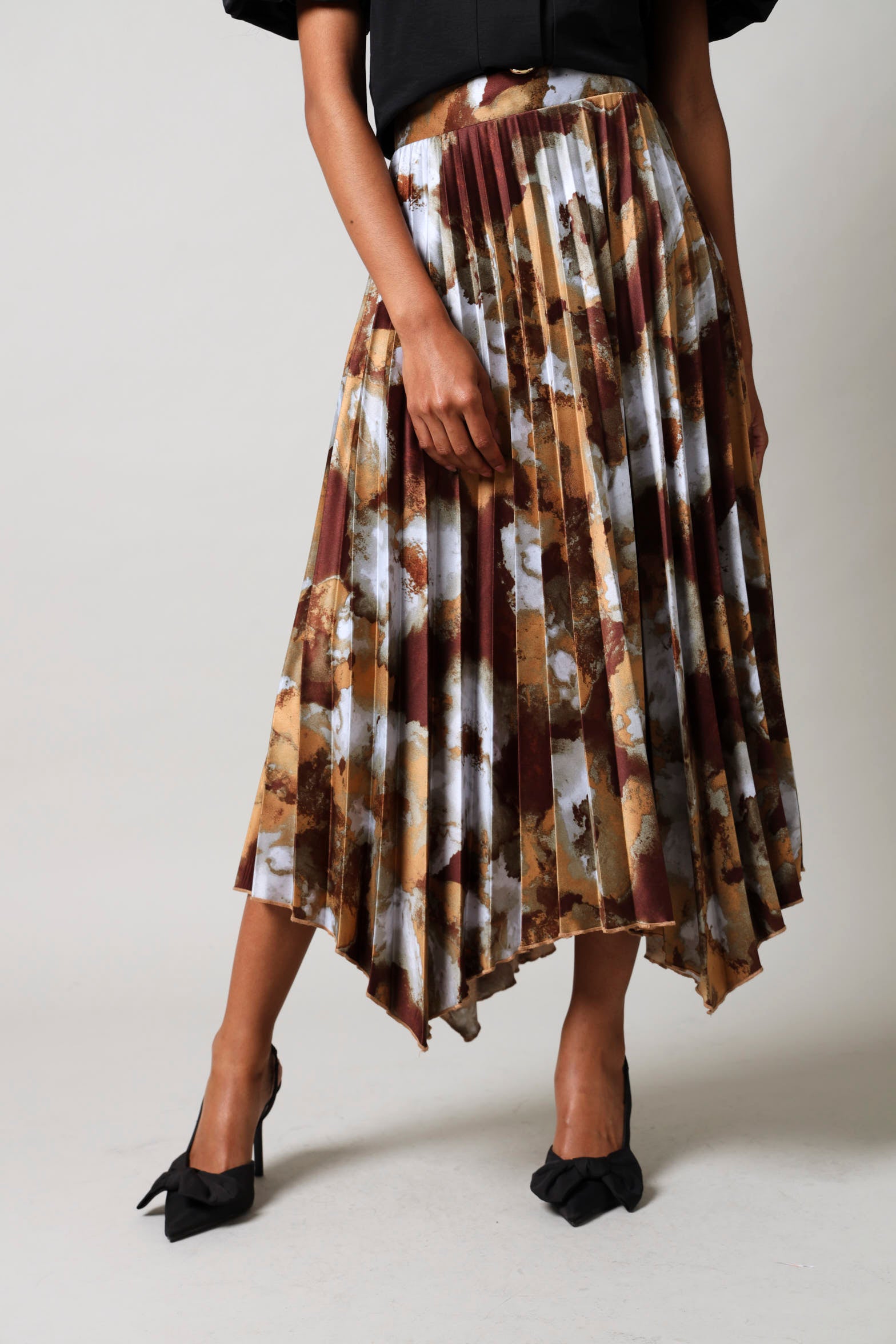 Hanky Hem Pleated Skirt - Multi – LEGiT