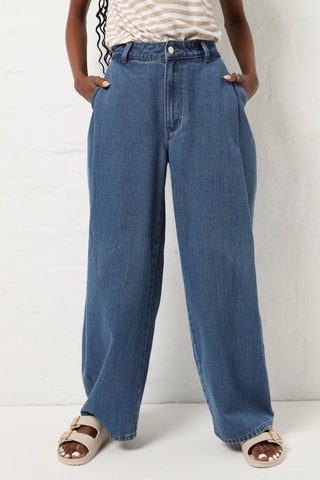 Mid Rise Pleated Baggy Barrel Jean - Dark Wash