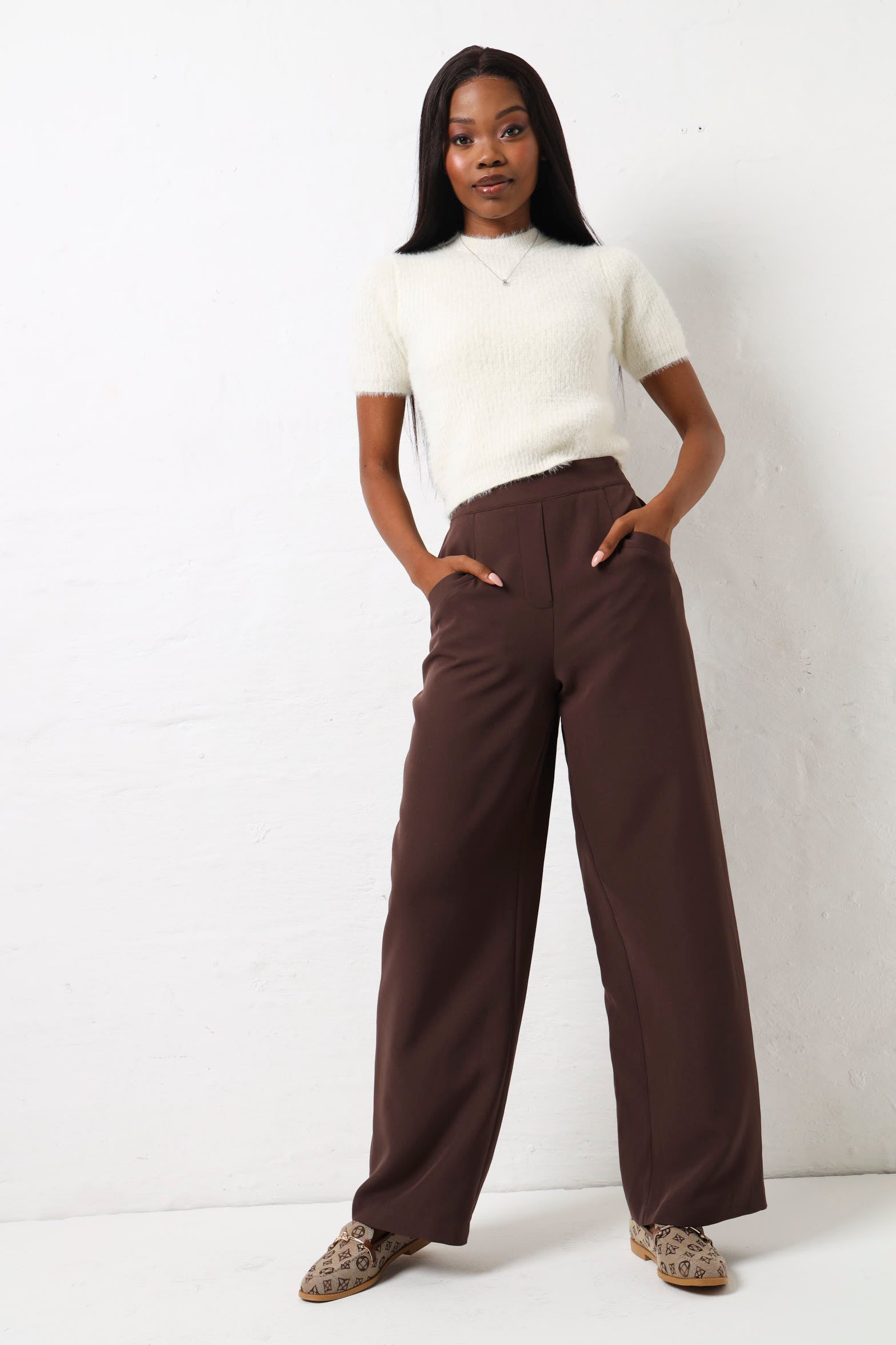 Short Sleeve Fluffy Knitwear Top - Cream – LEGiT